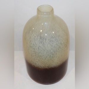 POTTERY BARN ART GLASS COLORED PONY BROWN & WHITE 12" VASE